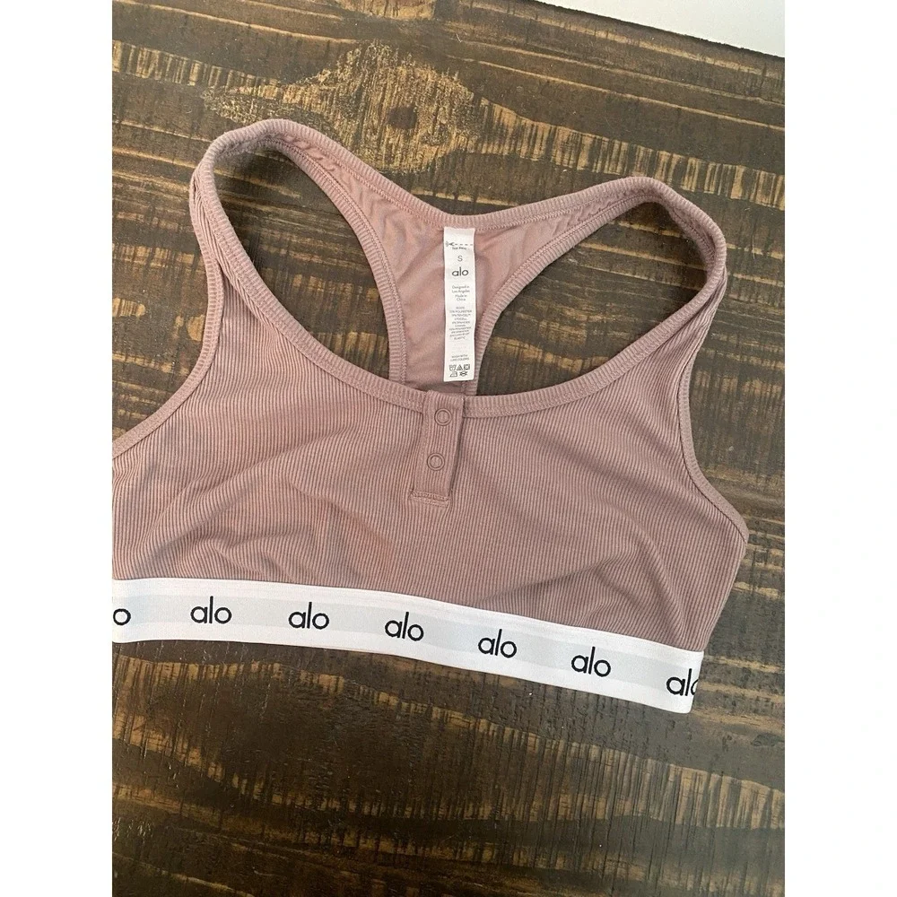 ALO Yoga Icon Ribbed Henley Bra Size Small Powder Pink NWOT